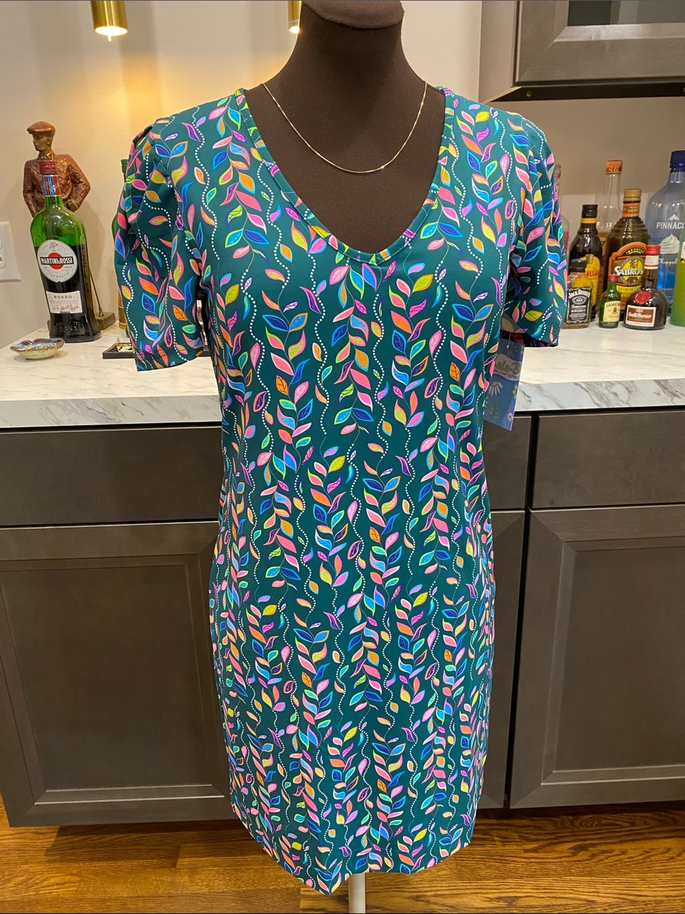 Lulu B stretch pull over vibrant colorful Teal Leaf-Print V-Neck Dress XS